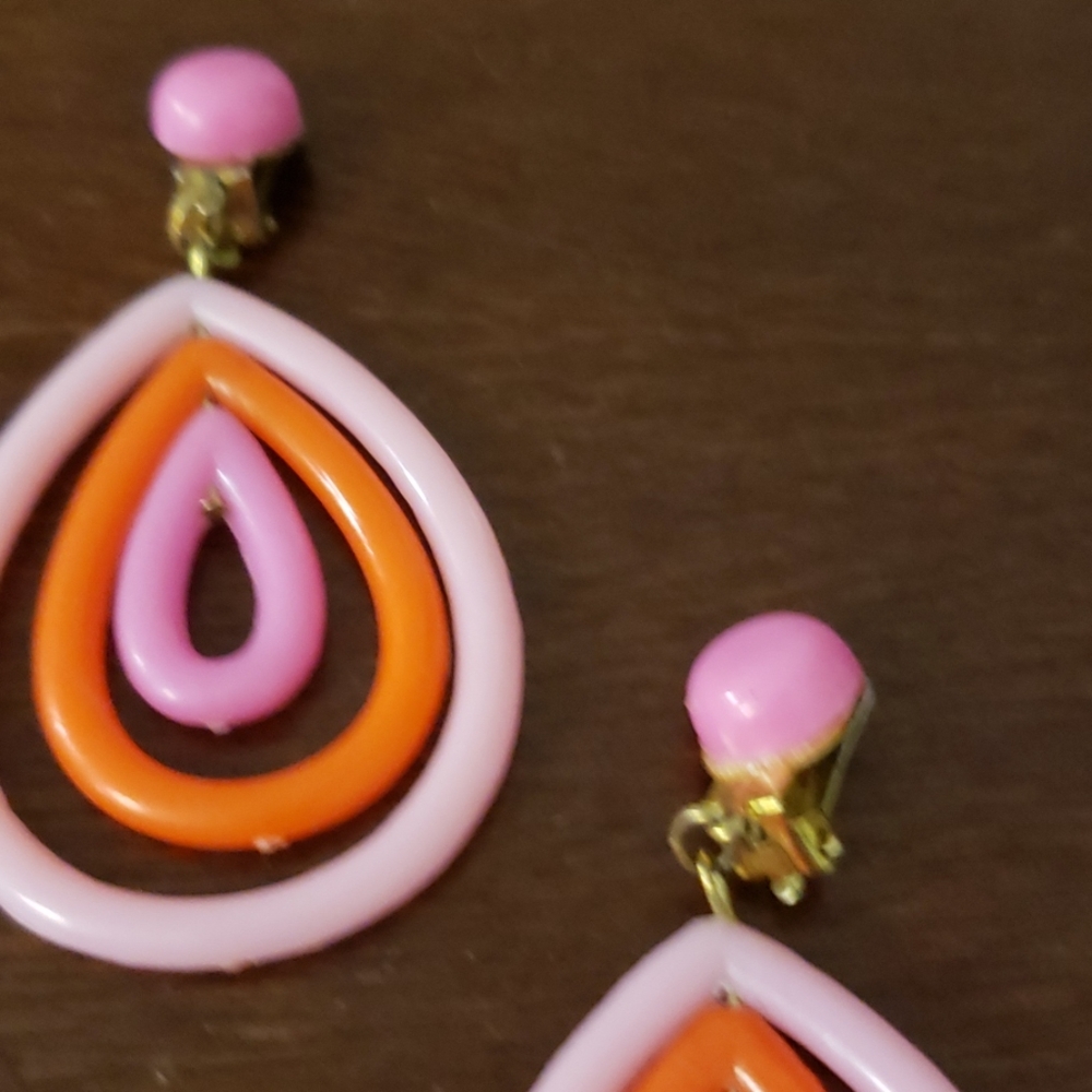 True vintage mod clip earrings - Picture 3 of 3
